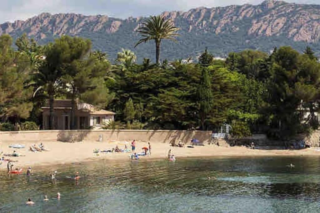 Ferienwohnung Boreal 4 Pax Bord De Mer Saint-Raphaël Exterior foto